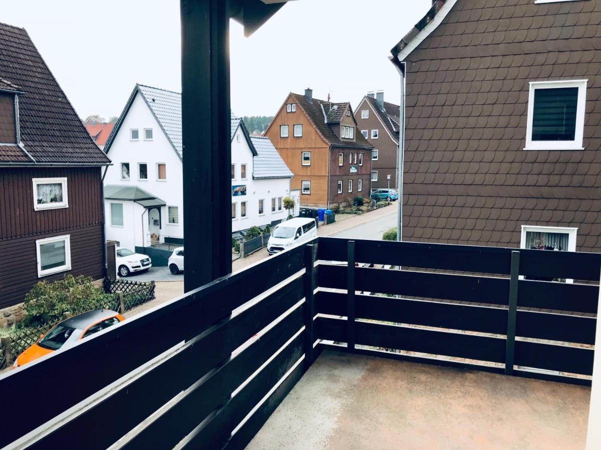 Grosse - Kamin - Balkon - Boxspringbett - Skiwiese Appartement *